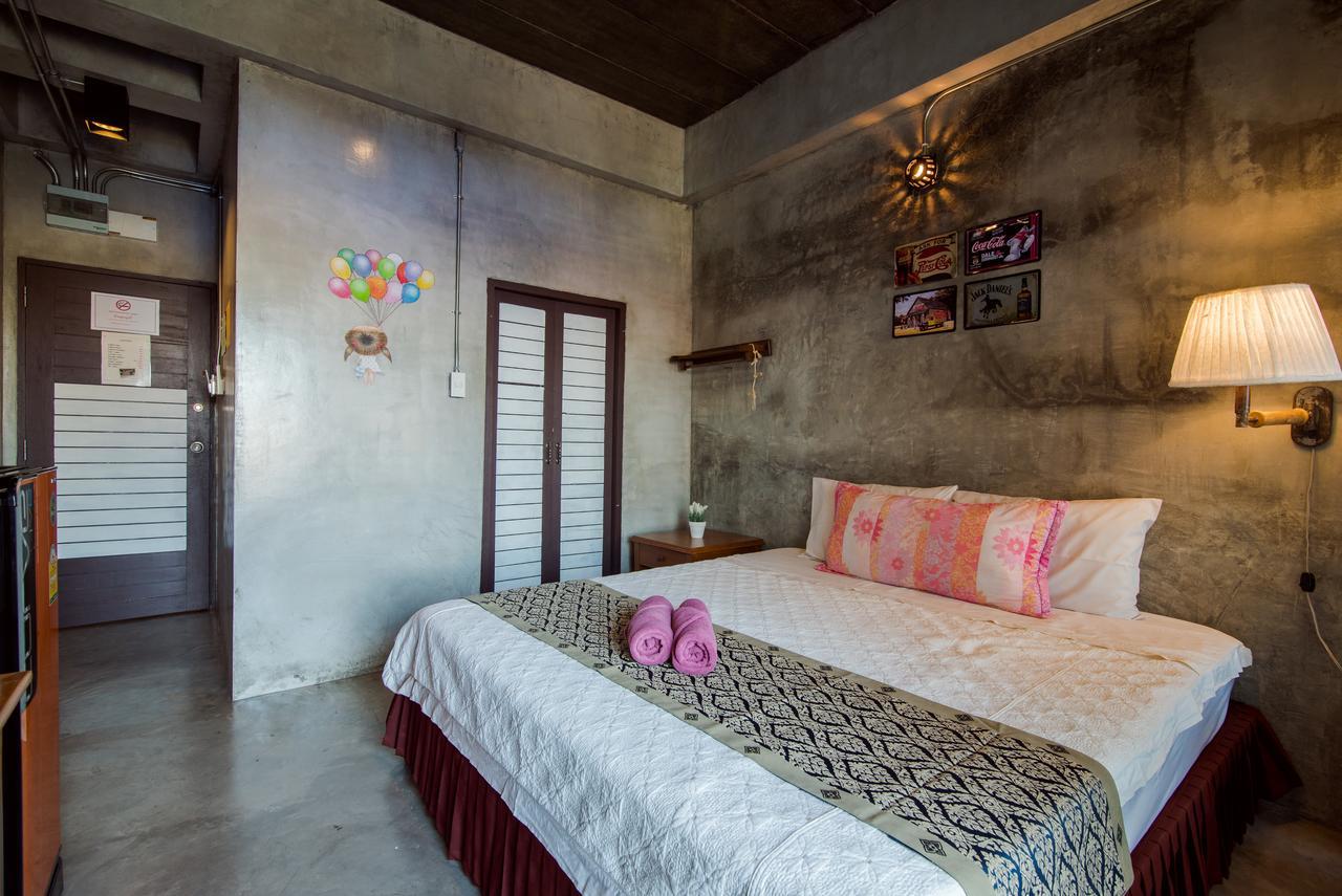 Lovely Guesthouse 94 Hua Hin Buitenkant foto